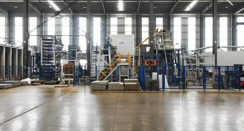 Hvordan blokfremstillingsmaskiner passer ind i en komplet betonblokproduktionslinje