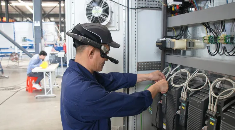 QGM AR-Assisted Technology for Block Machine Maintenance